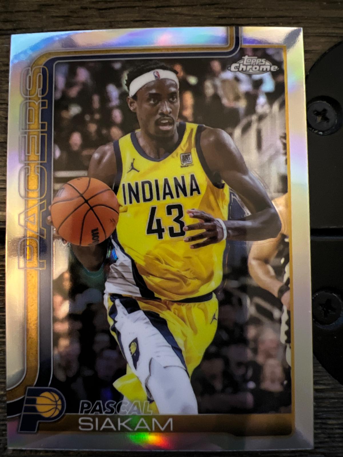 Pascal Siakam [Refractor] #1