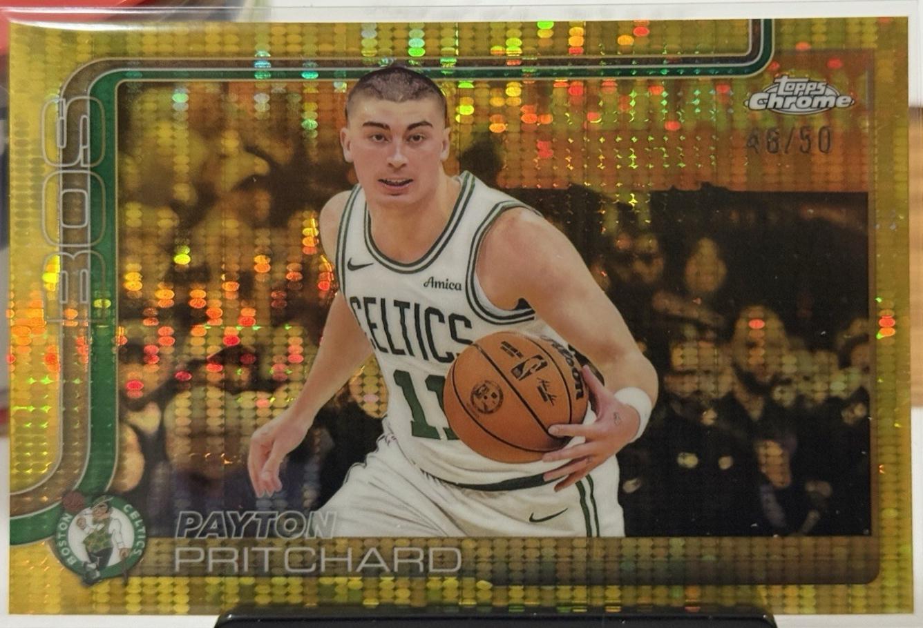 Payton Pritchard [Gold Basketball Refractor] #18