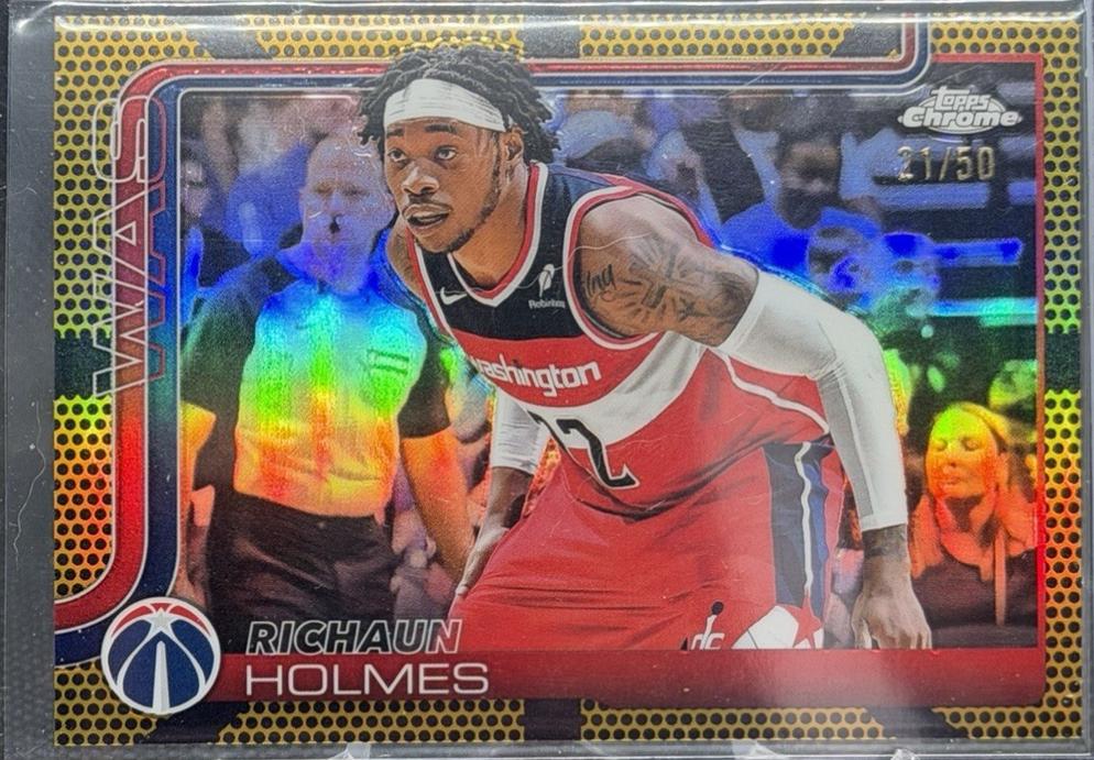 Richaun Holmes [Gold Basketball Refractor] #236