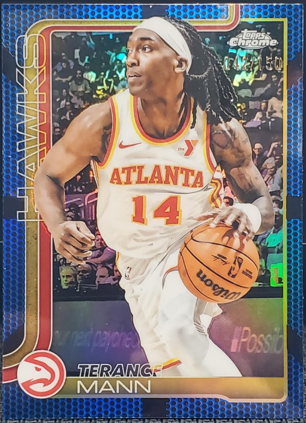 Terance Mann [Blue Basketball Refractor] #9