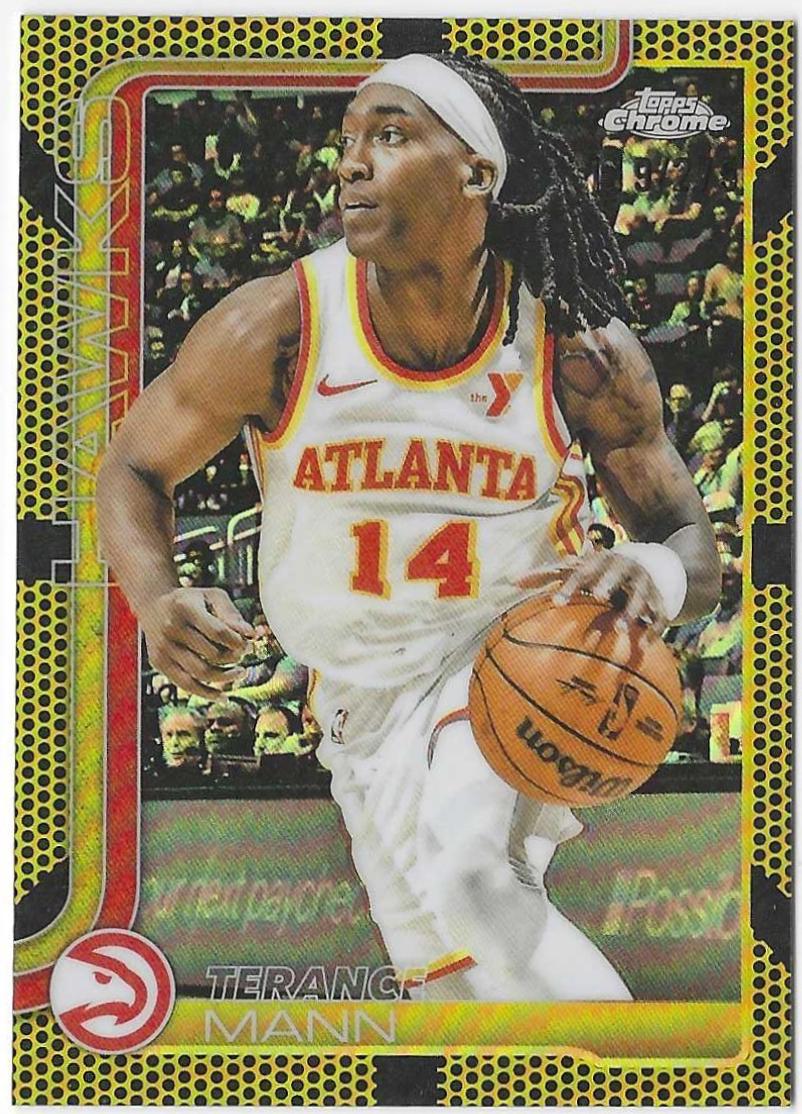 Terance Mann [Yellow Basketball Refractor] #9