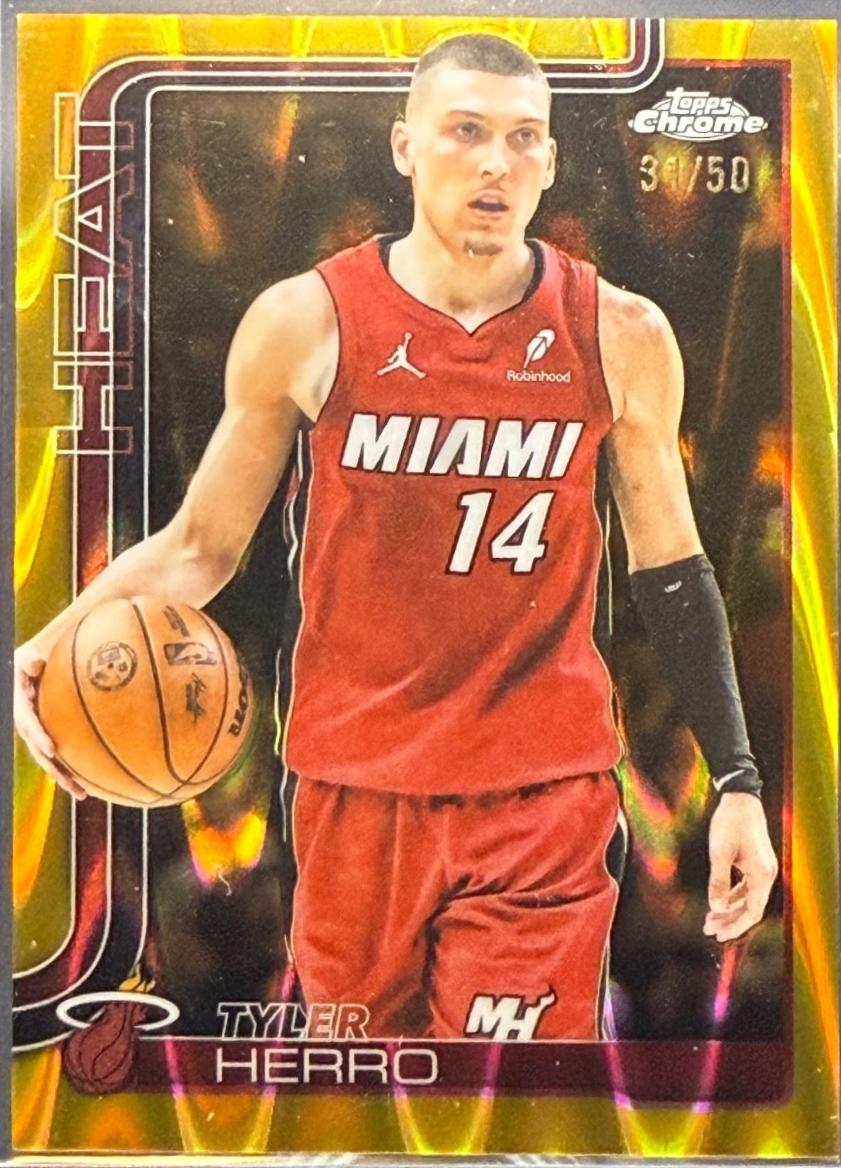 Tyler Herro [RayWave Gold Refractor] #188