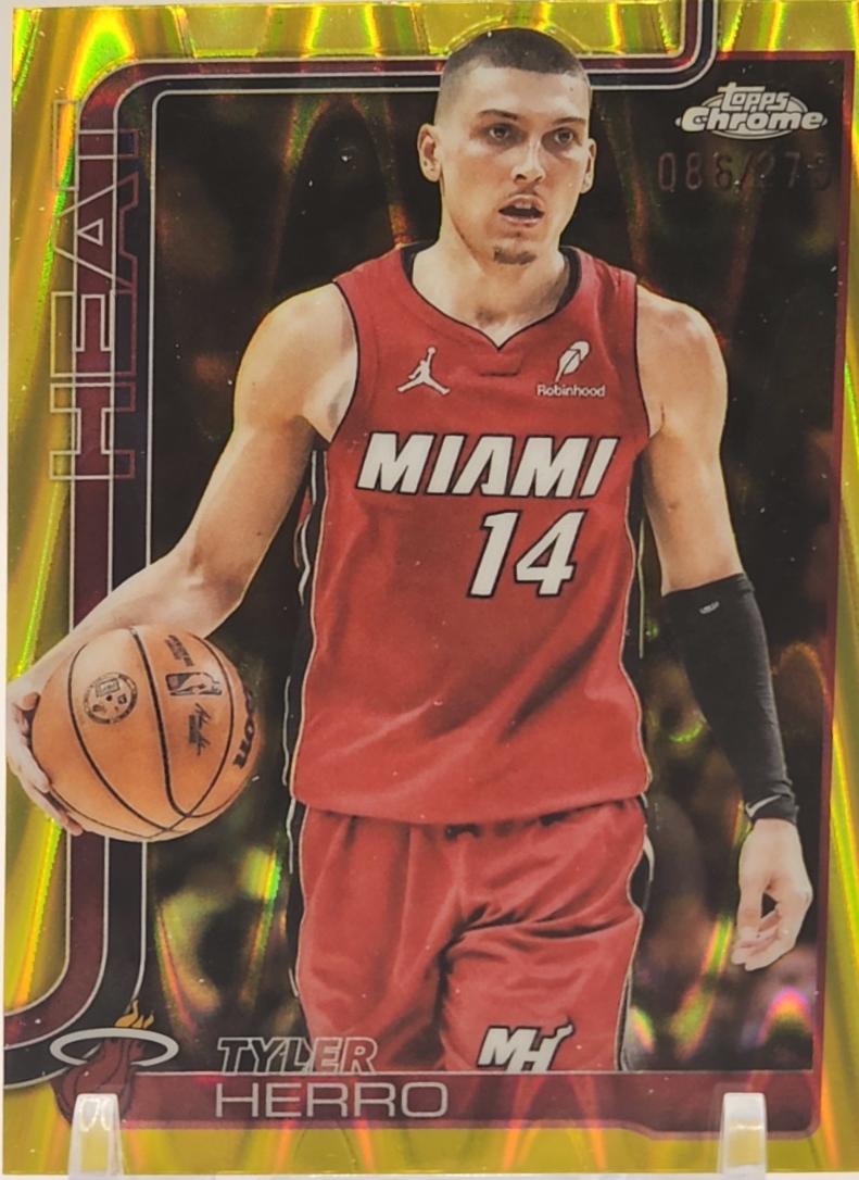 Tyler Herro [RayWave Yellow Refractor] #188