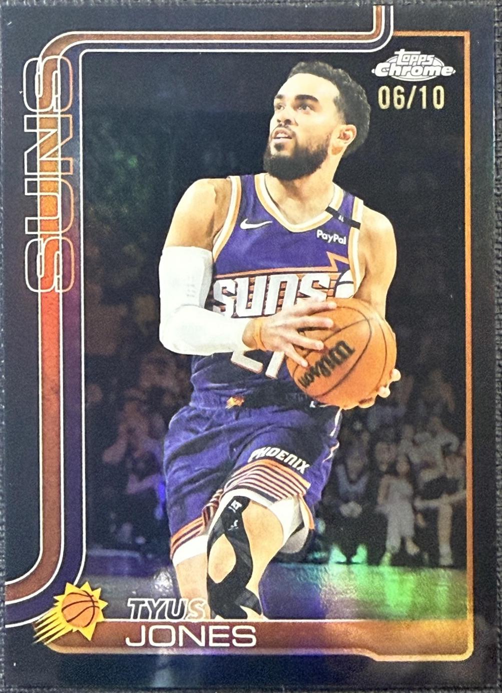 Tyus Jones [Black Refractor] #146