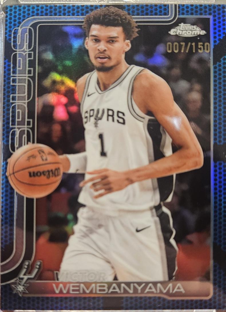 Victor Wembanyama [Blue Basketball Refractor] #221