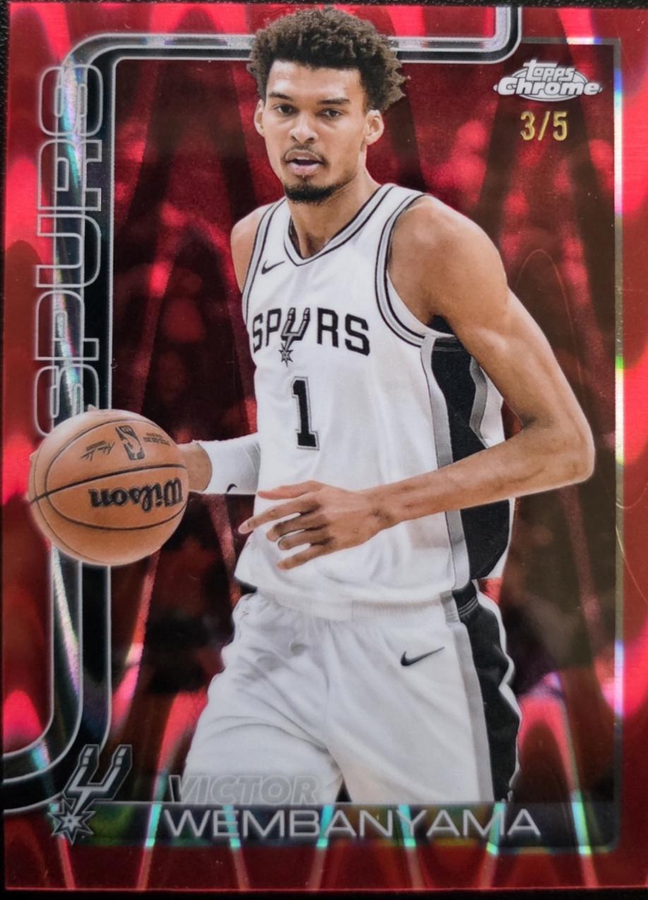 Victor Wembanyama [RayWave Red Refractor] #221