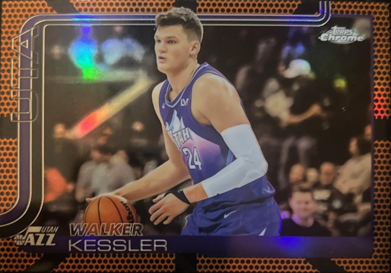 Walker Kessler [Basketball Refractor] #205