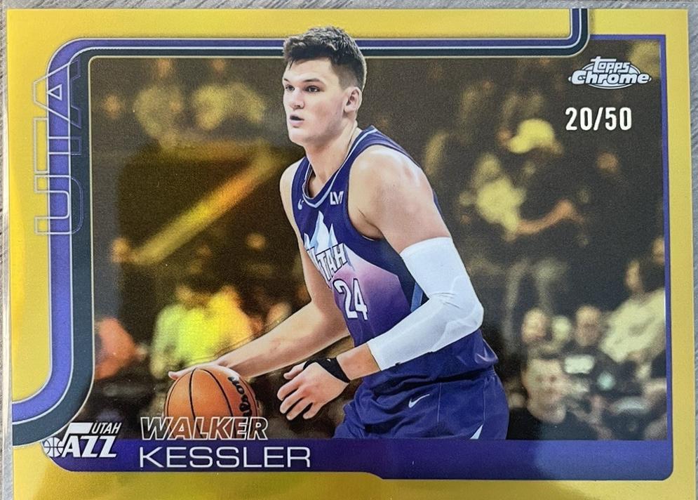Walker Kessler [Gold Refractor] #205