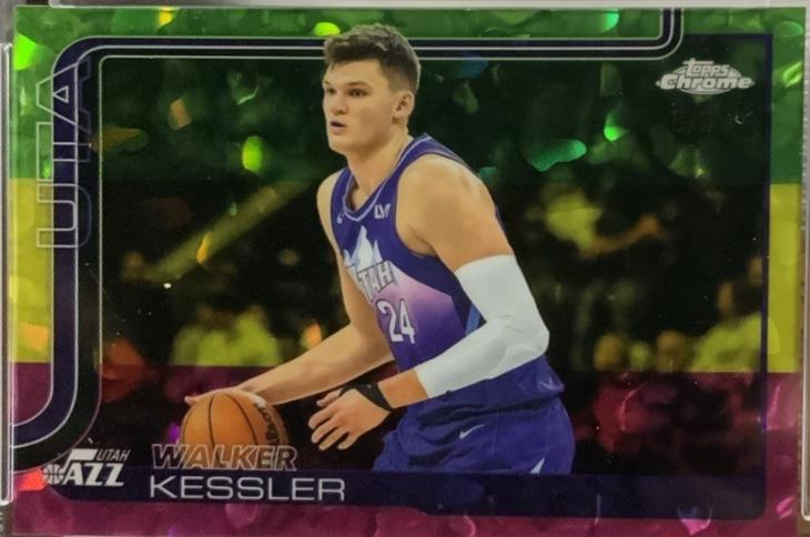 Walker Kessler [Tri-Color Refractor] #205