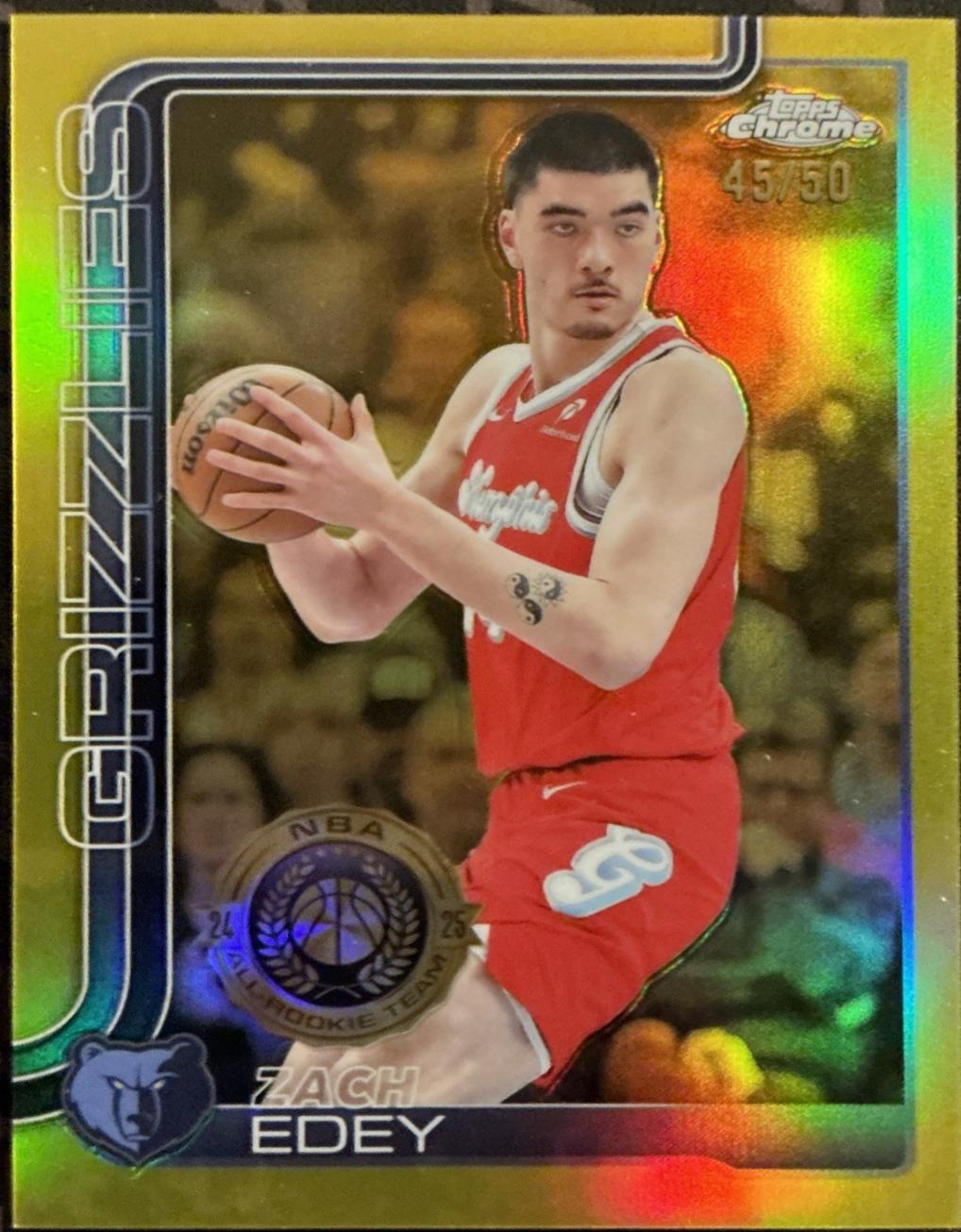 Zach Edey [Gold Basketball Refractor] #128