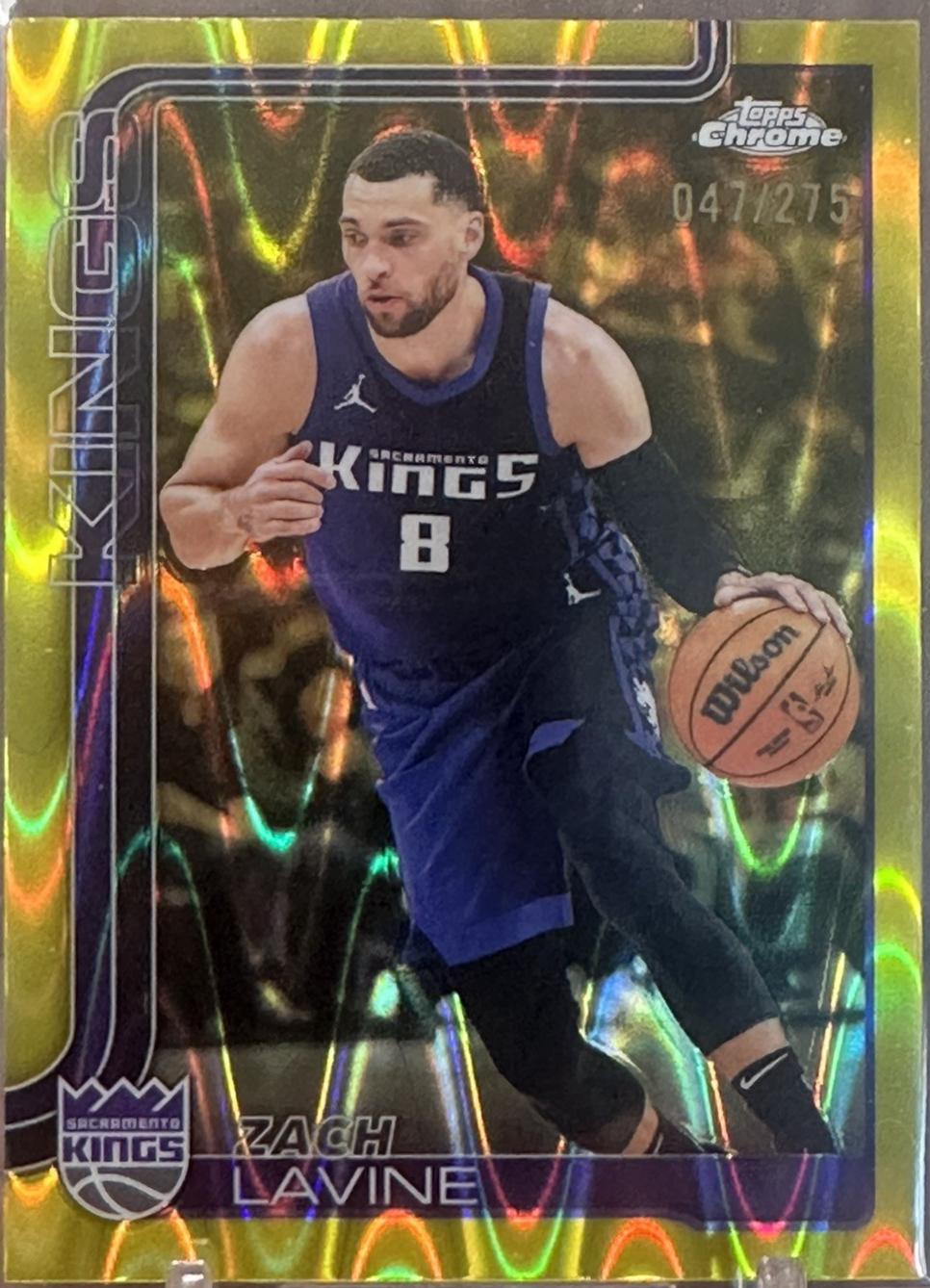 Zach LaVine [RayWave Yellow Refractor] #232