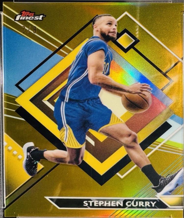 Stephen Curry [Gold Refractor] #220