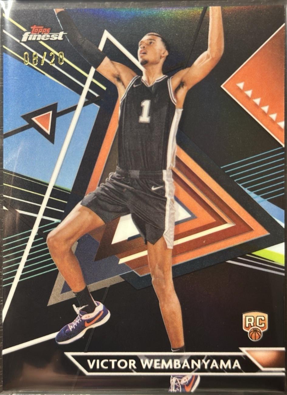 Victor Wembanyama [Black Refractor] #197