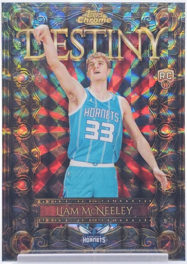 Liam McNeeley [Refractor Red Geometric] #D-22