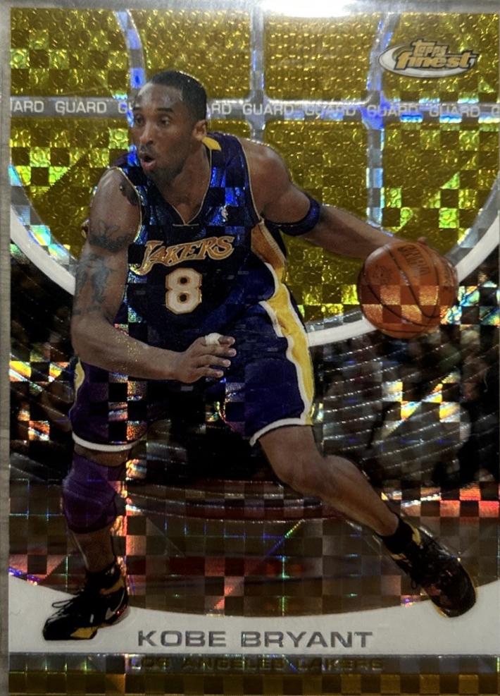 Kobe Bryant [Gold X Fractor] #33