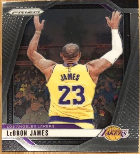LeBron James [Gold Sparkle] #130