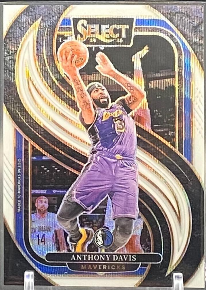 Anthony Davis [White Wave Prizm] #149