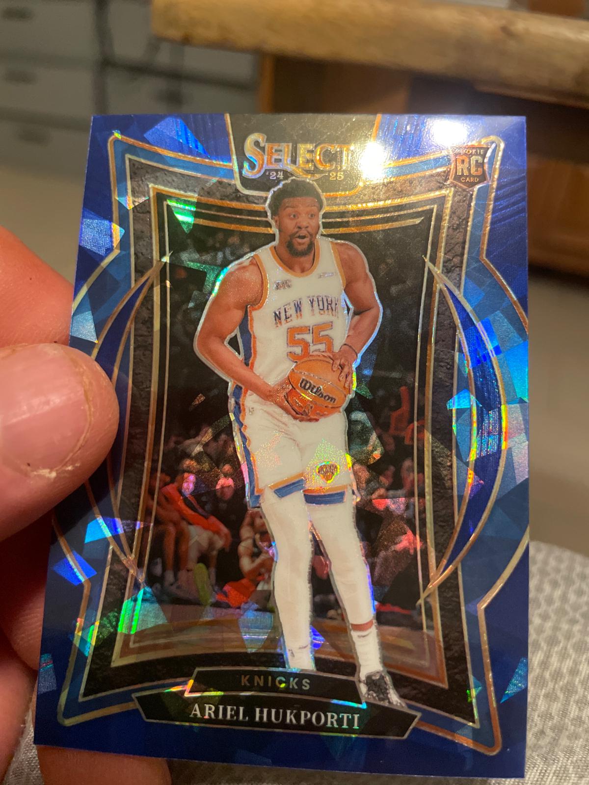 Ariel Hukporti [Blue Cracked Ice Prizm] #93