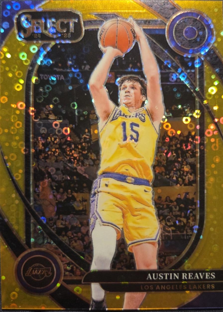 Austin Reaves [Gold Disco Prizm] #230