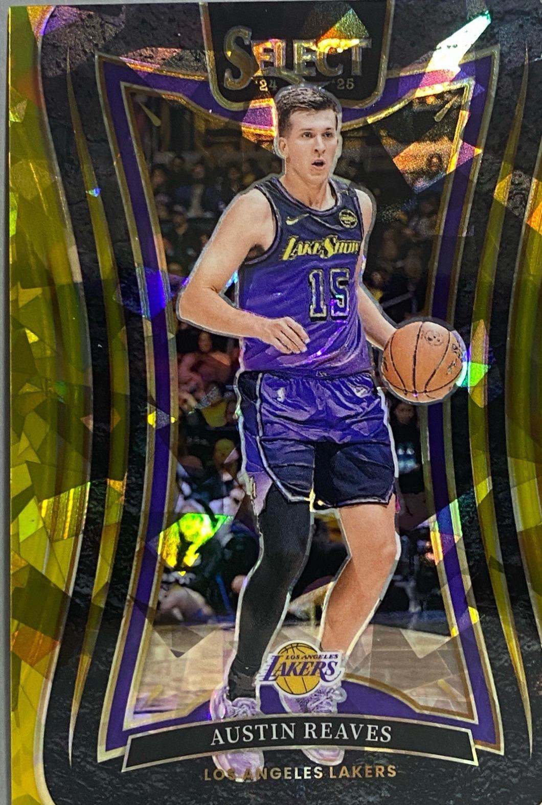 Austin Reaves [Gold Flash Prizm] #320