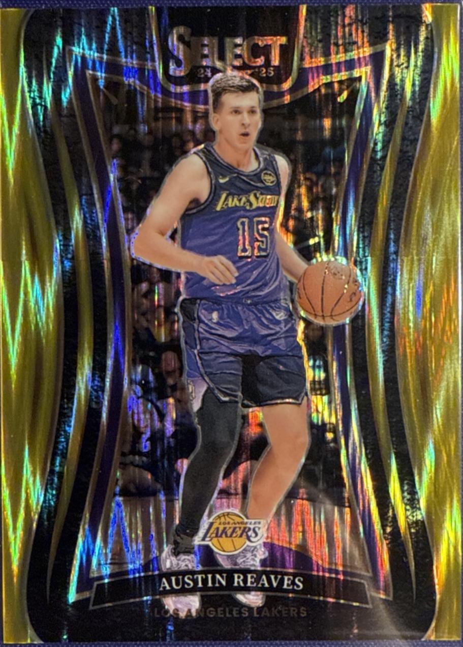 Austin Reaves [Gold Prizm] #320