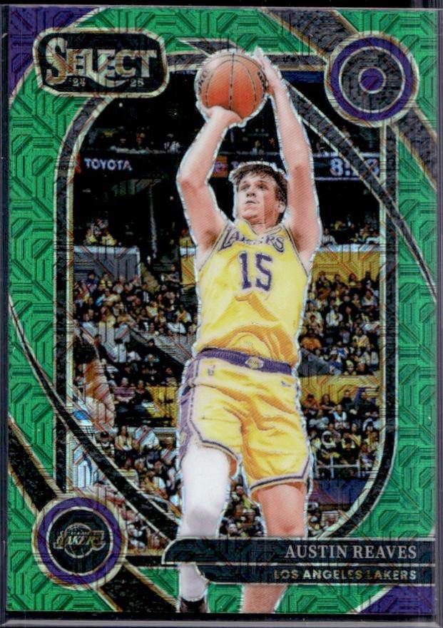 Austin Reaves [Green Mojo Prizm] #230