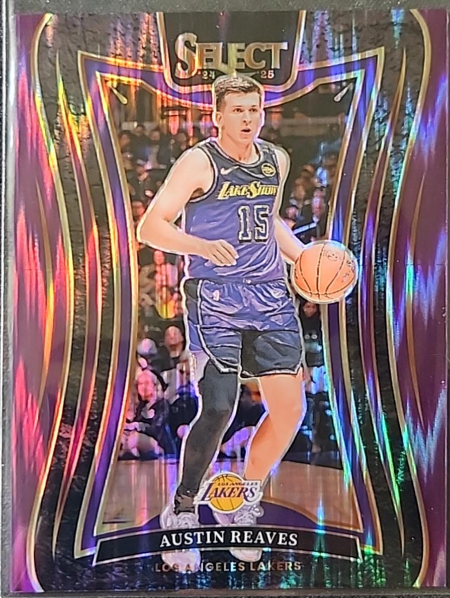 Austin Reaves [Purple Flash Prizm] #320