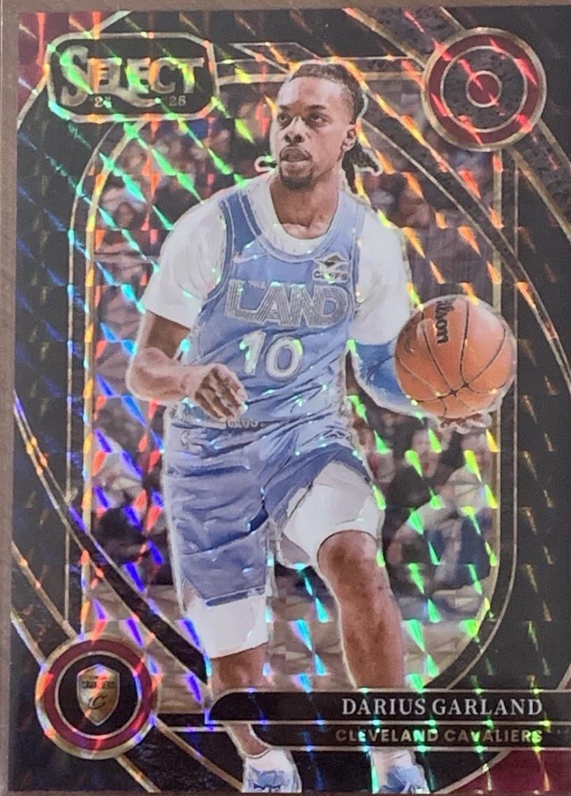 Darius Garland [Black Finite Prizm] #240