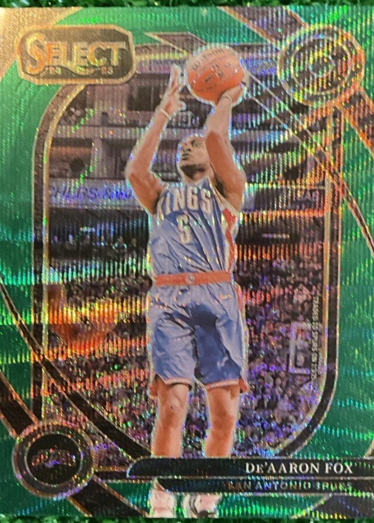 De'Aaron Fox [Green Wave Prizm] #239