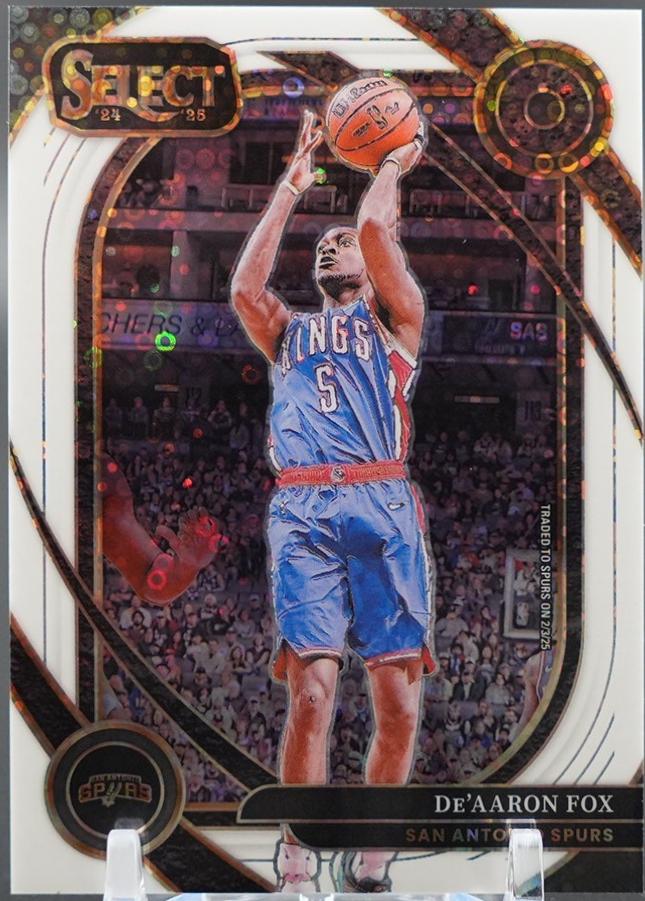 De'Aaron Fox [White Disco Prizm] #239