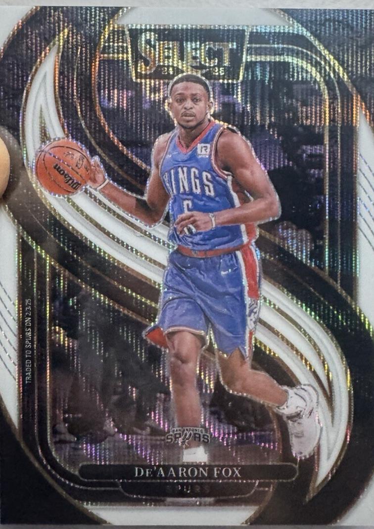 De'Aaron Fox [White Wave Prizm] #150
