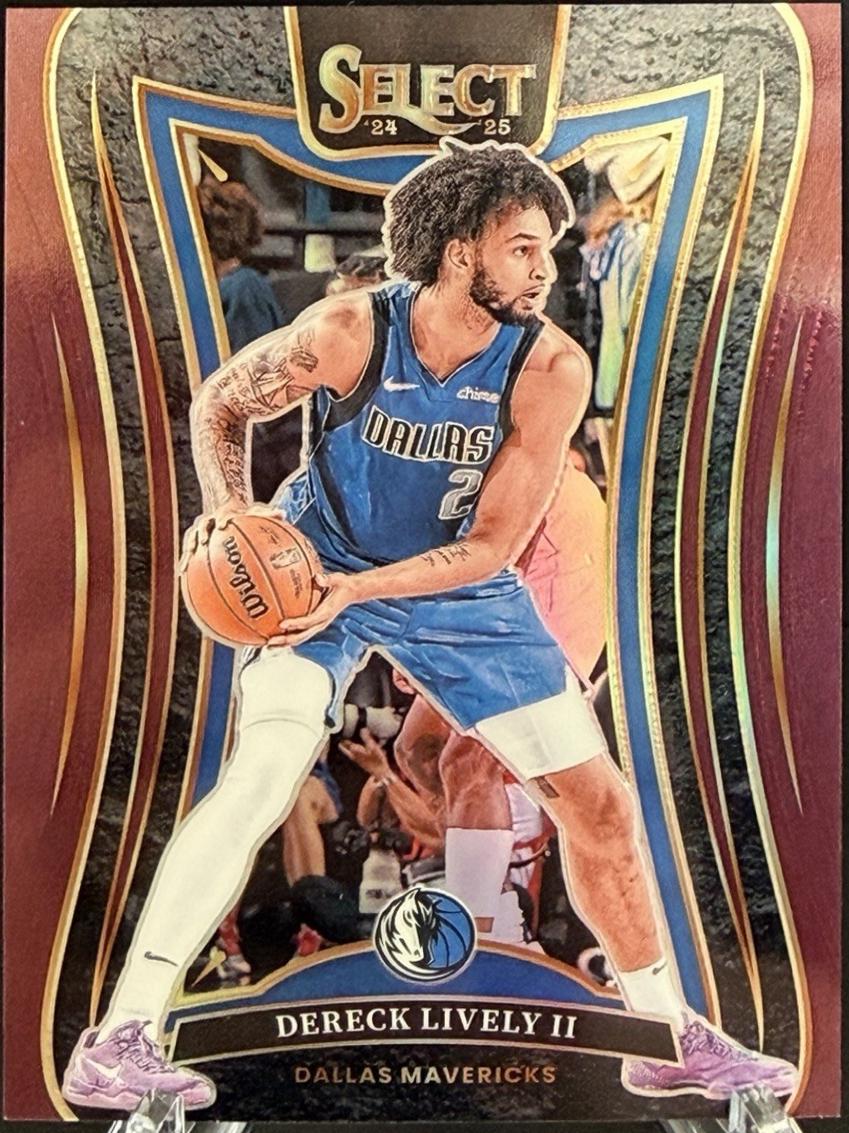 Dereck Lively II [Maroon Prizm] #329