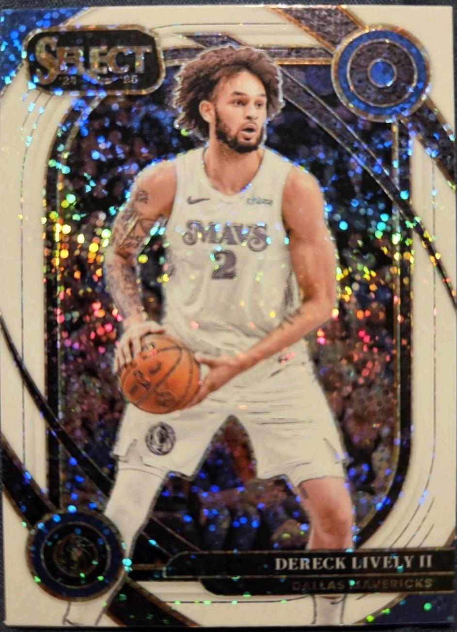 Dereck Lively II [White Sparkle Prizm] #217