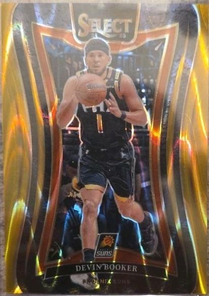 Devin Booker [Gold Prizm] #358
