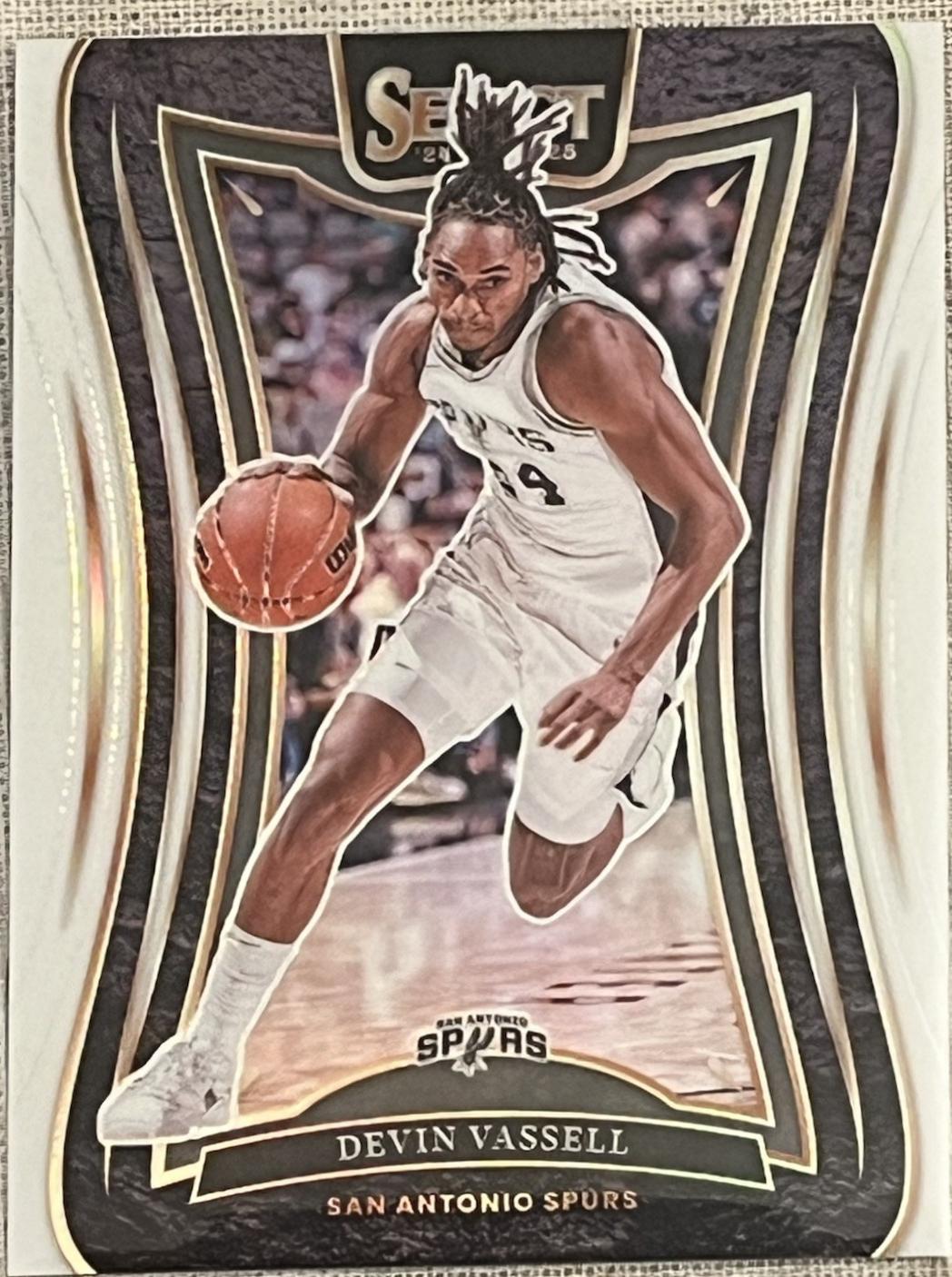 Devin Vassell [White Prizm] #339