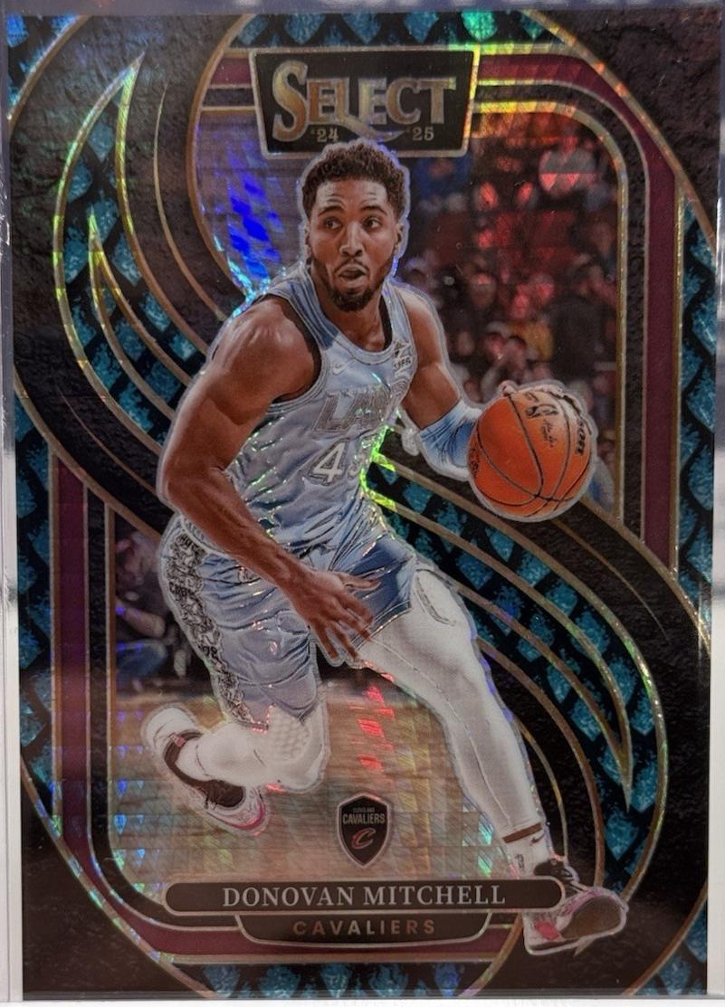 Donovan Mitchell [Dragon Scale Prizm] #155