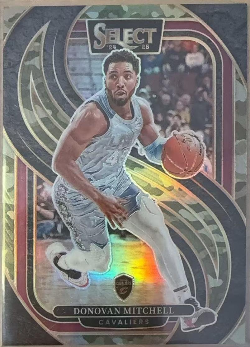 Donovan Mitchell [Green Camo Prizm] #155