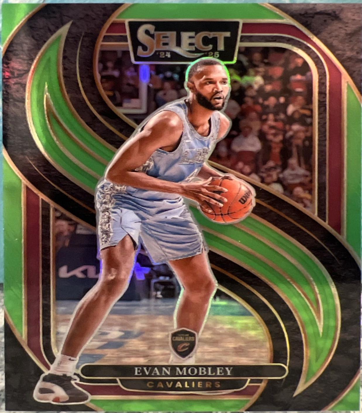 Evan Mobley [Neon Green Prizm] #112