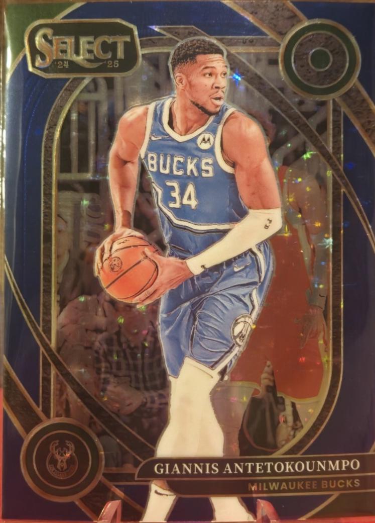 Giannis Antetokounmpo [Blue Stars Prizm] #235