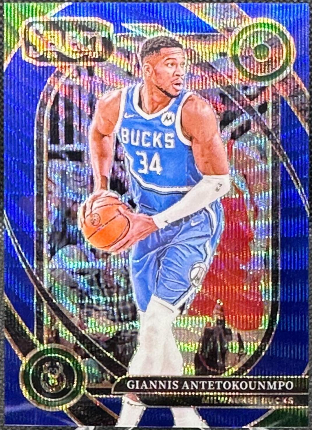 Giannis Antetokounmpo [Blue Wave Prizm] #235
