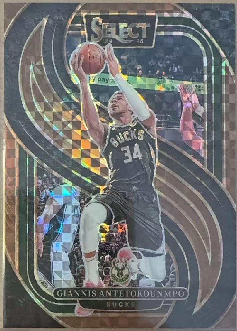 Giannis Antetokounmpo [Bronze Checker Prizm] #137