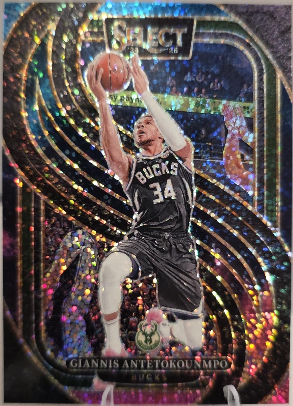 Giannis Antetokounmpo [Cosmic Prizm] #137