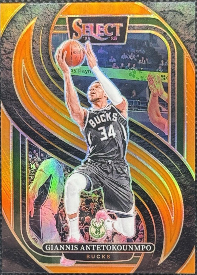 Giannis Antetokounmpo [Orange Prizm] #137