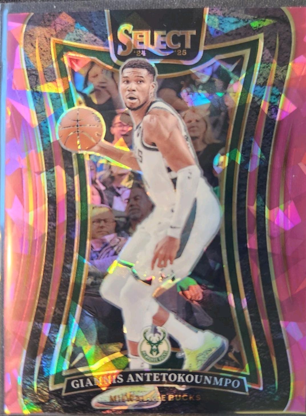 Giannis Antetokounmpo [Pink Cracked Ice Prizm] #326