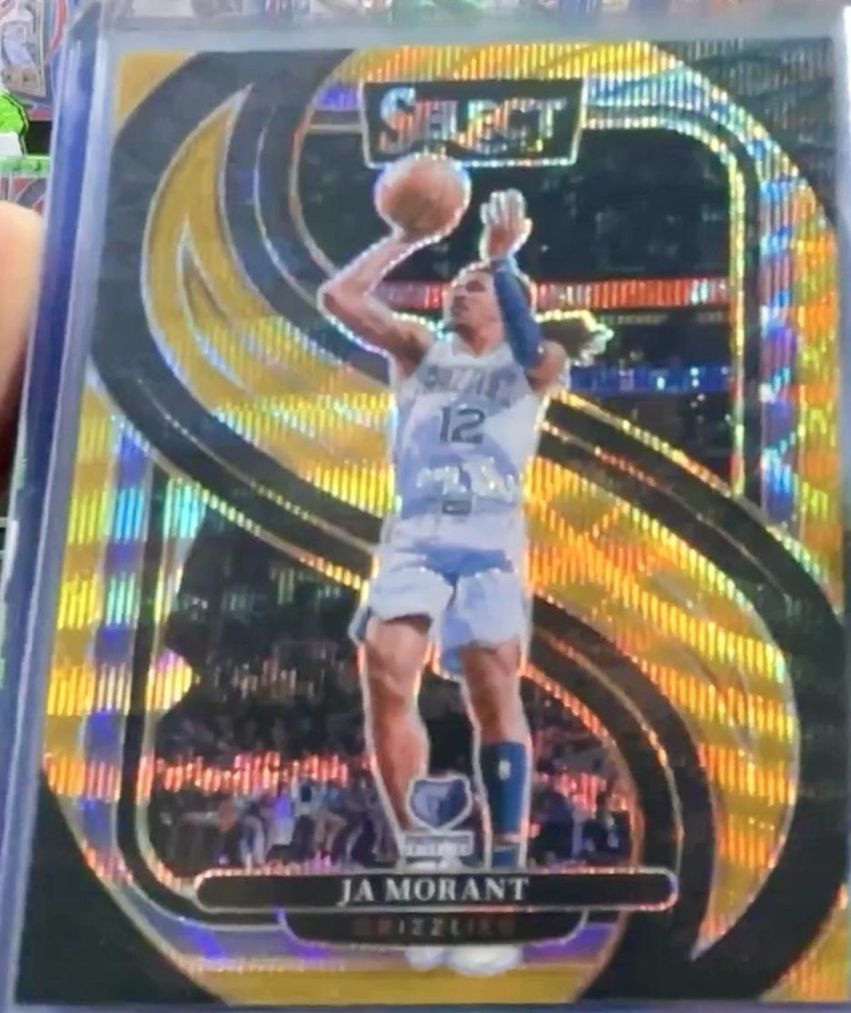 Ja Morant [Gold Prizm] #107