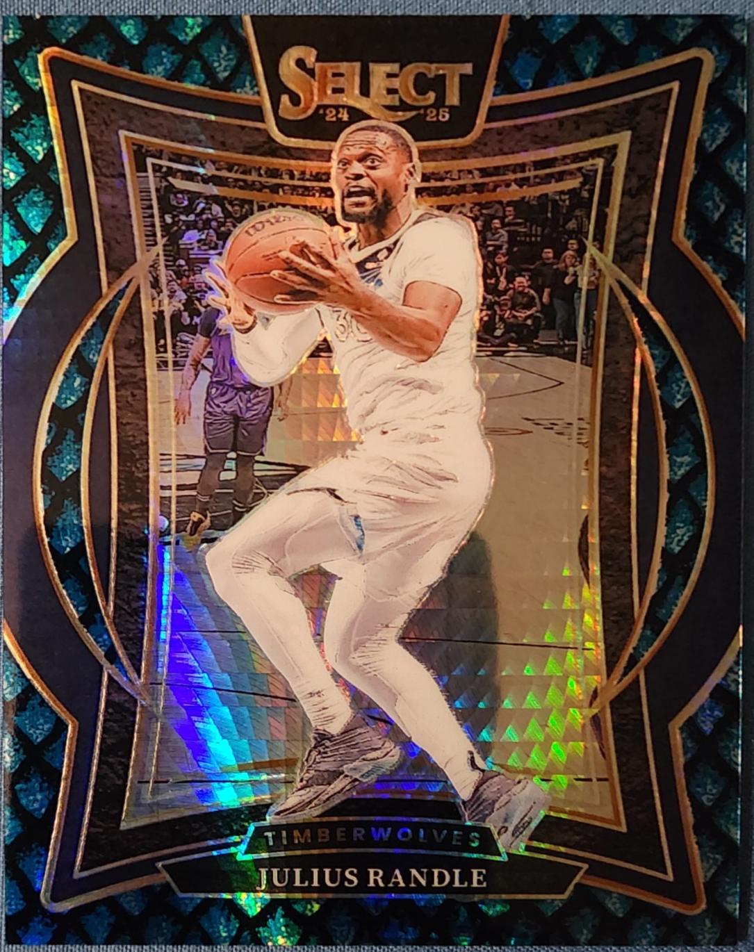 Julius Randle [Dragon Scale Prizm] #45