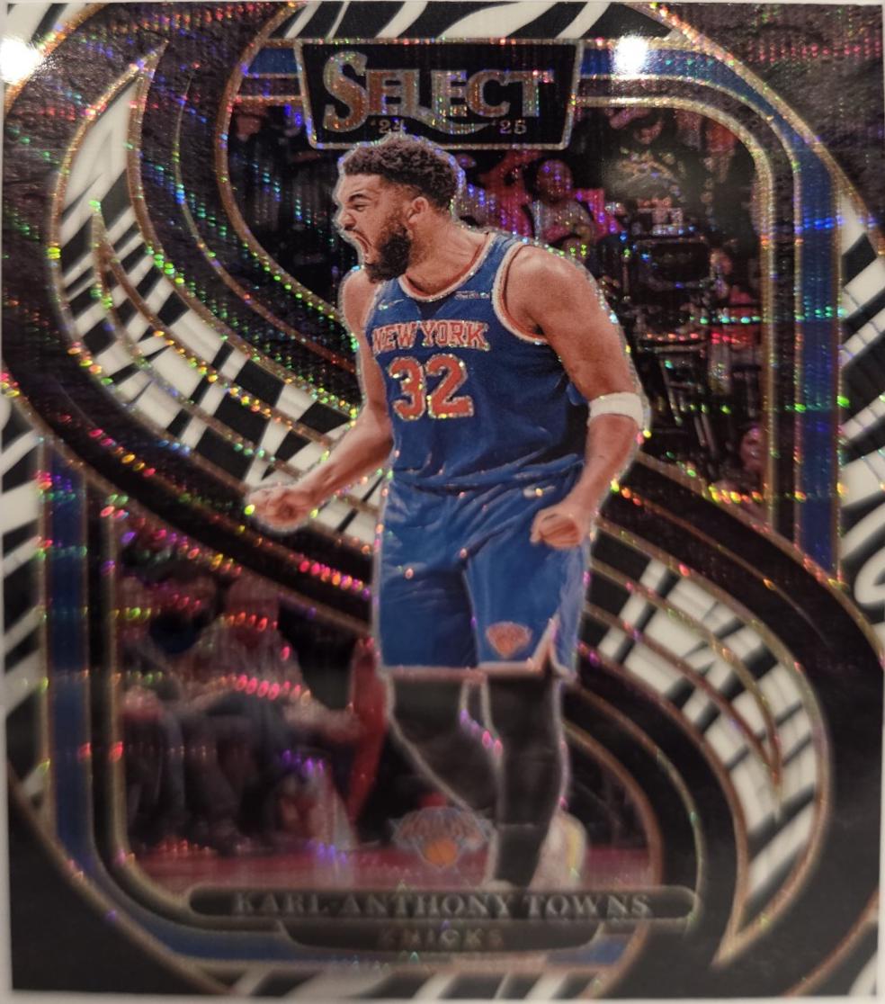 Karl-Anthony Towns [Zebra Prizm] #114