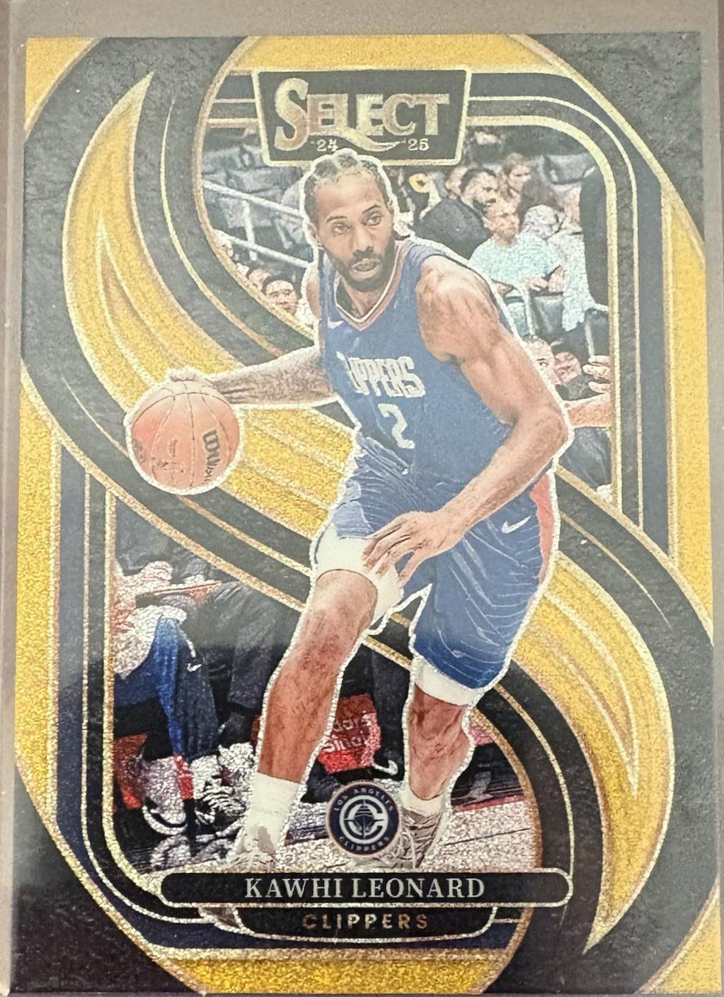 Kawhi Leonard [Gold Glitter Prizm] #105