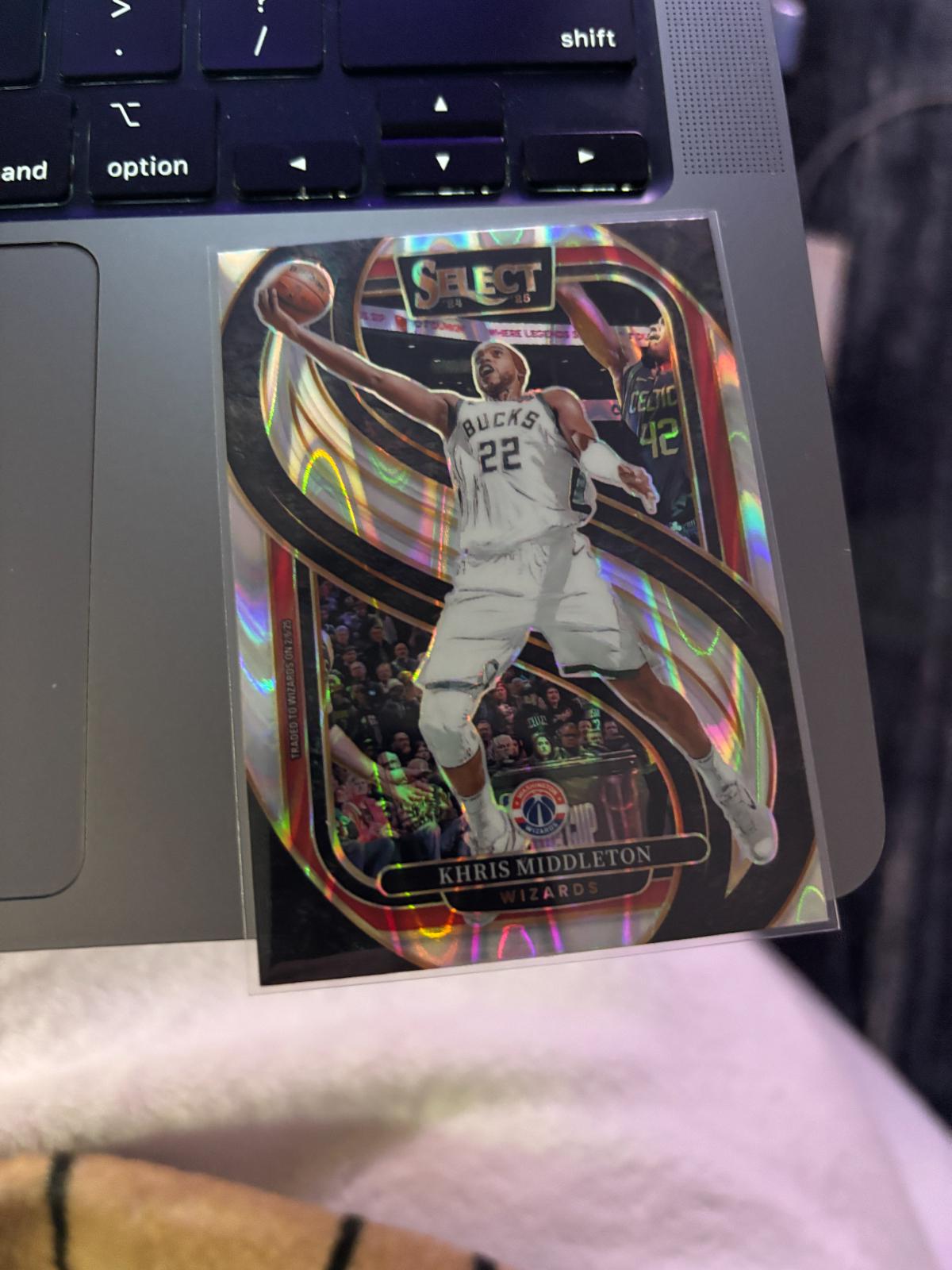 Khris Middleton [Silver Prizm] #161