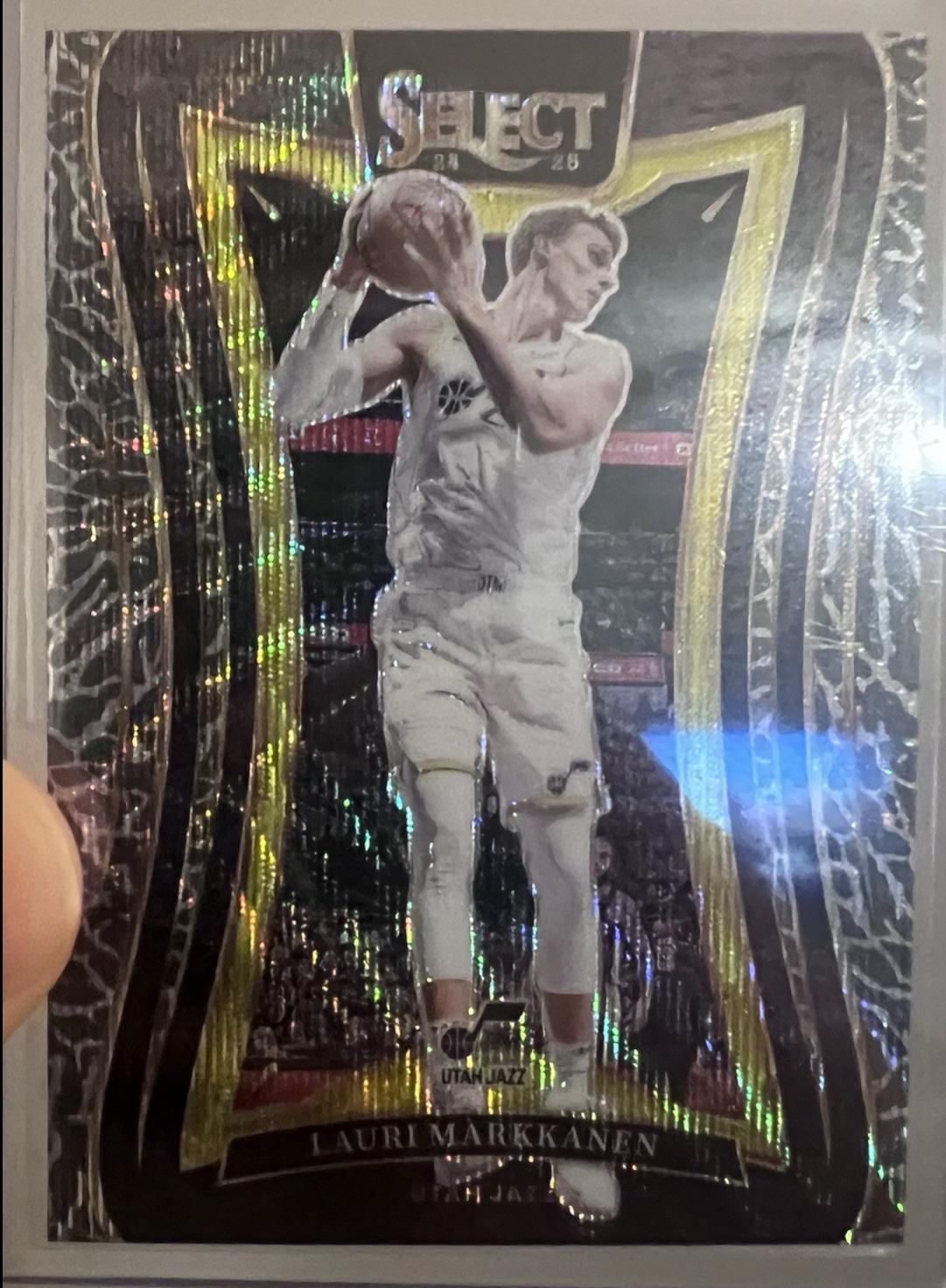 Lauri Markkanen [Elephant Prizm] #324